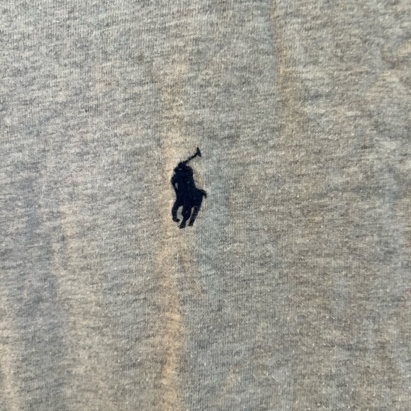 SOLD Boys Polo Ralph Lauren Gray Tee Size Medium 10/12 (play condition) - Picture 2 of 4